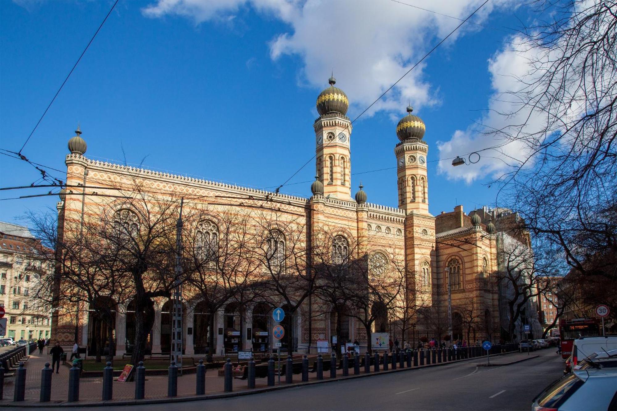 Bright Apartment In The Most Beautiful Street Of Budapest Vaci Street, Fashion Street Budapeste Exterior foto