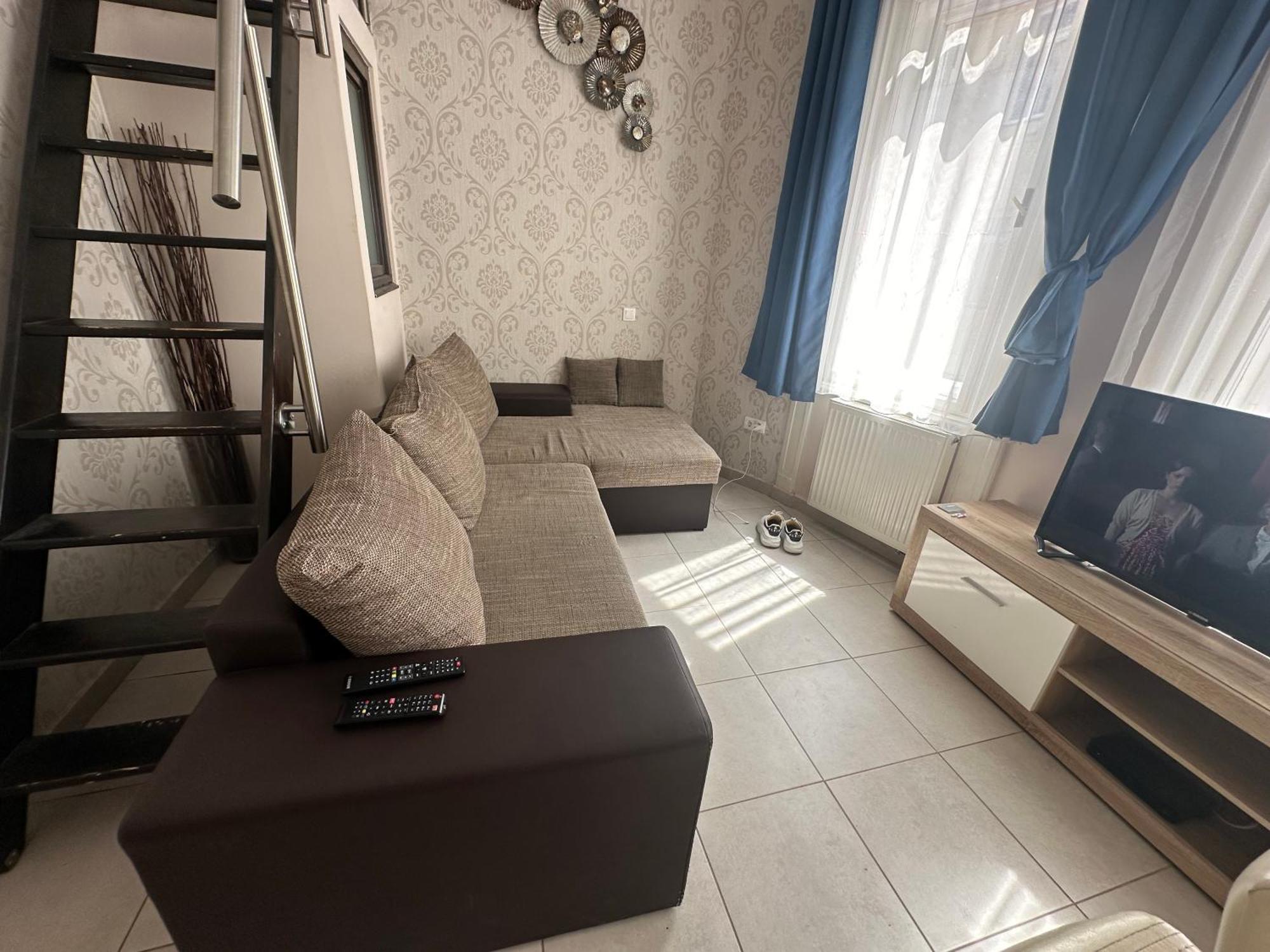 Bright Apartment In The Most Beautiful Street Of Budapest Vaci Street, Fashion Street Budapeste Exterior foto